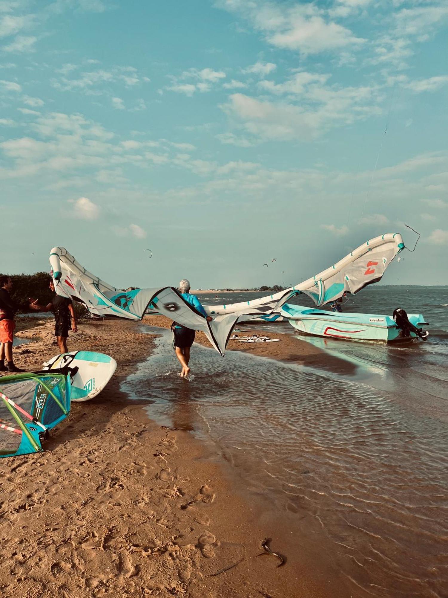 Windy Waves Kite Beach & Nature Resort Kalpitiya Ngoại thất bức ảnh